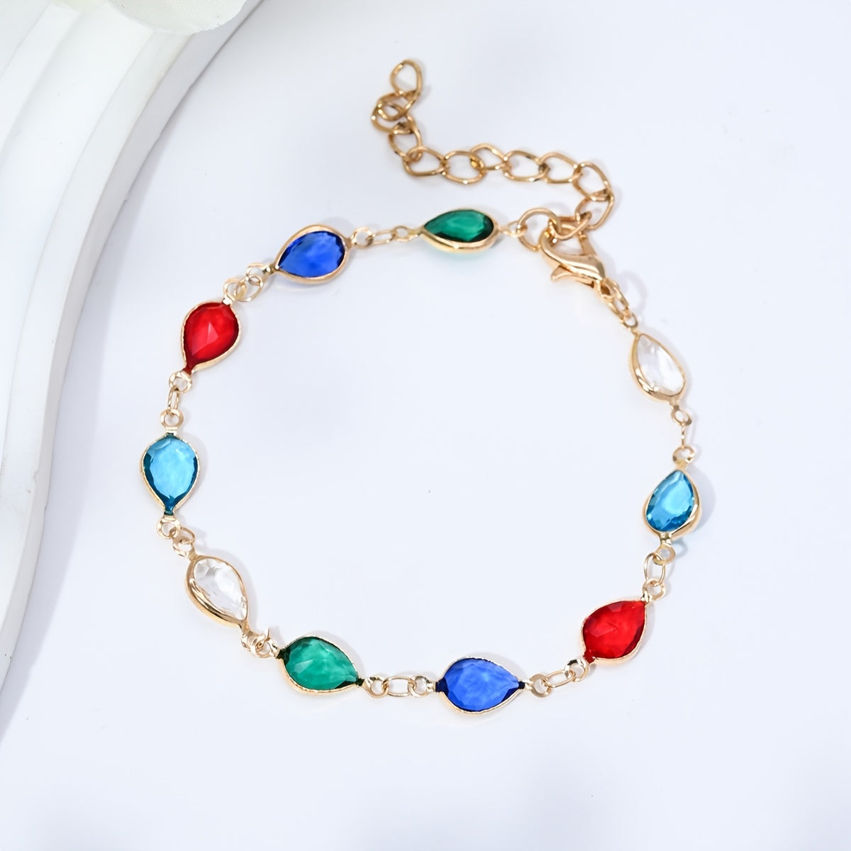 1 Piece Of Simple And Stylish Candy-colored Love Heart Bracelet For Ladies, A Gift For Girlfriend On Valentine's Day
