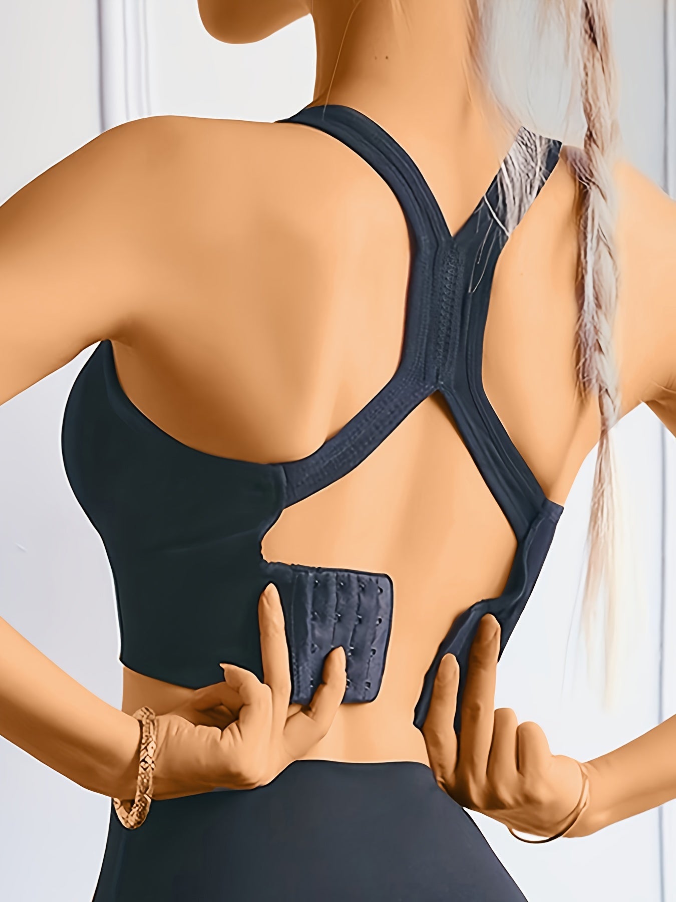 Seamless Sports Bra with Removable Pads - Shock-Absorbing, Full-Cup, Wireless, No-Strap Top for Running, Yoga, and Fitness, Adult, Shock Absorption Sports Bra|Seamless Construction|Wireless Bra
