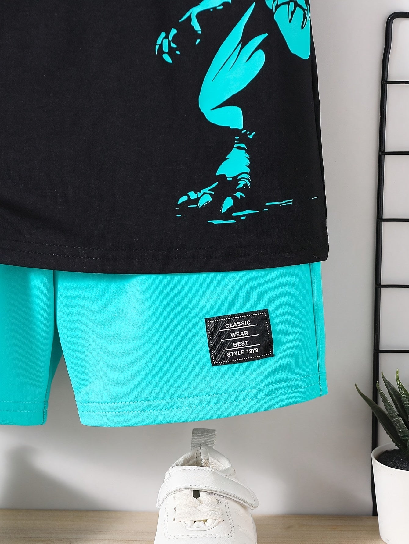 Boys' Dinosaur Print Casual T-Shirt & Shorts Set - Comfy Polyester Blend, Machine Washable - Perfect for Summer, Perfect for Outdoor