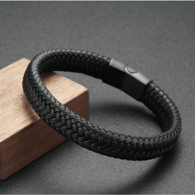 Charm Black Woven Faux Leather Bracelet for Men Fashion Bracelets Metal Magnetic Buckle Bead Accessories Leisure Entertainment