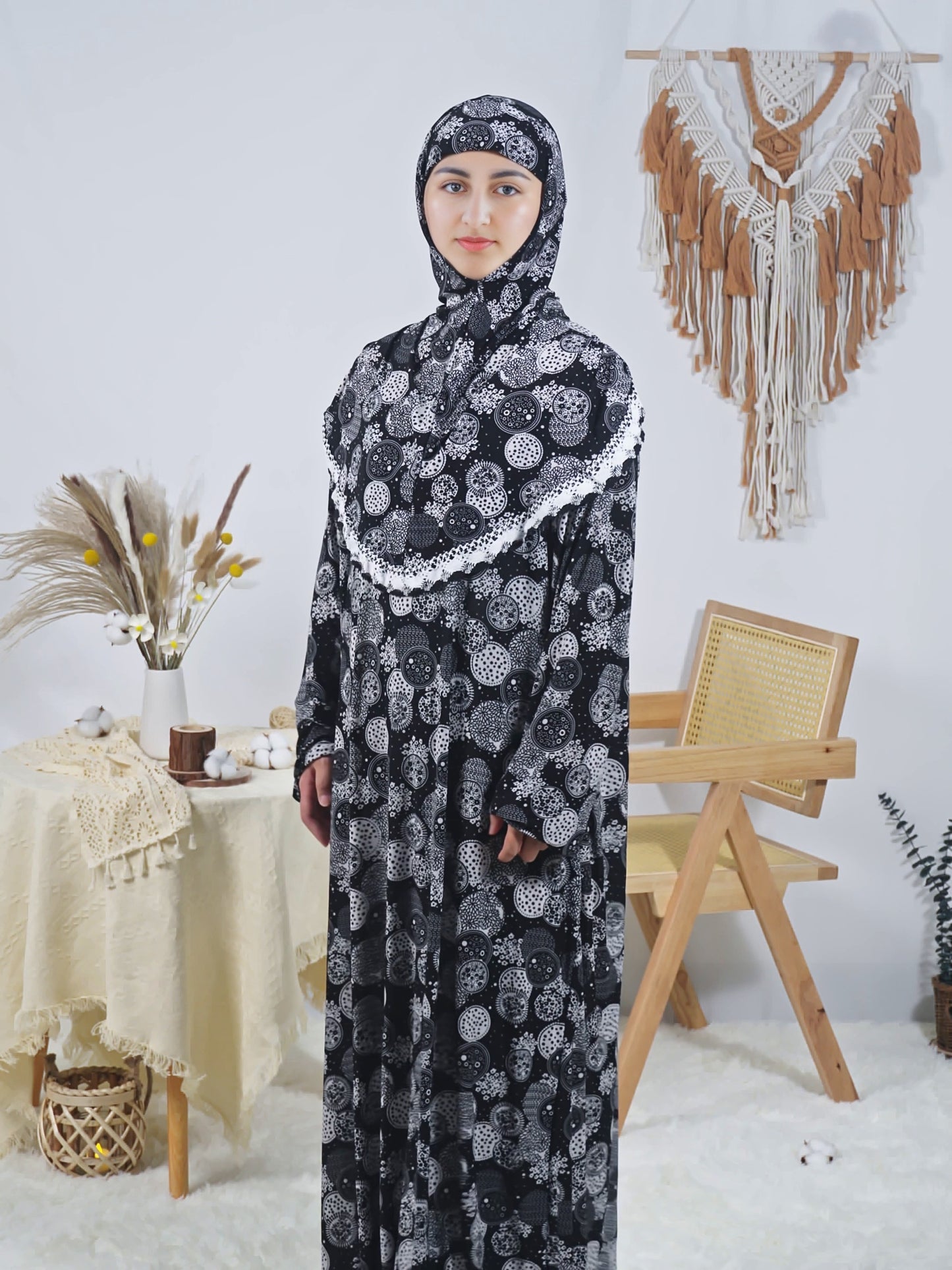 Floral Print Long Robe for Women, Comfortable Loose-Fit Prayer Dress, Ramadan Special, Polyester with Elastane, Machine Washable