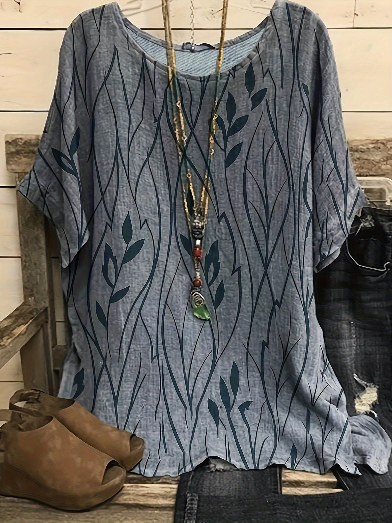 Plus Size Elegant T-shirt, Women's Plus Casual Floral Print Round Neck Half Sleeve Tee