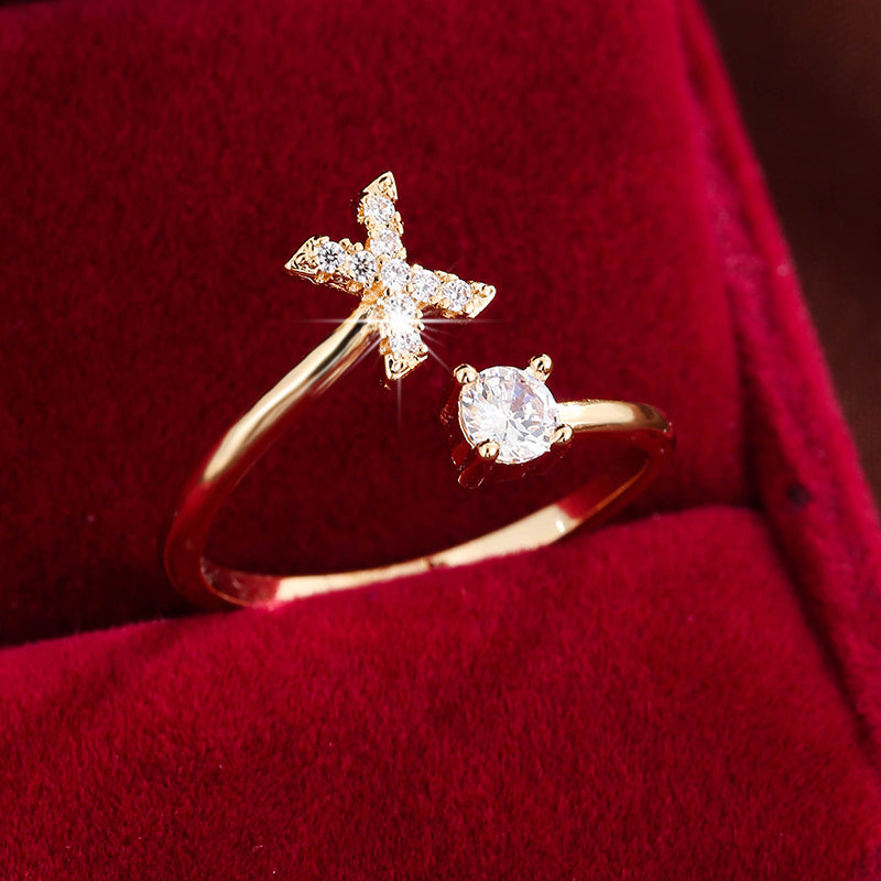Fashionable 26 English Letters Four-Prong Synthetic Synthetic Zirconia Open Adjustment Ring