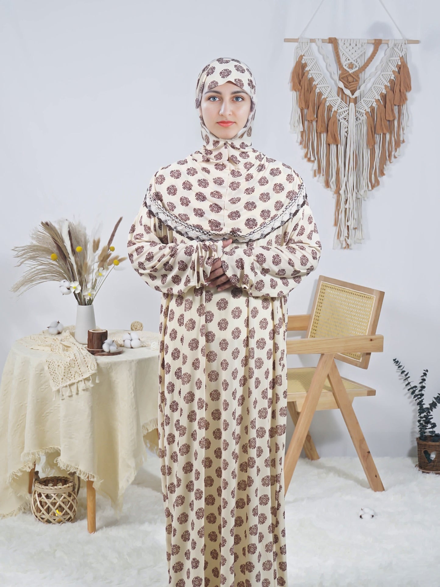 Floral Print Long Robe for Women, Comfortable Loose-Fit Prayer Dress, Ramadan Special, Polyester with Elastane, Machine Washable