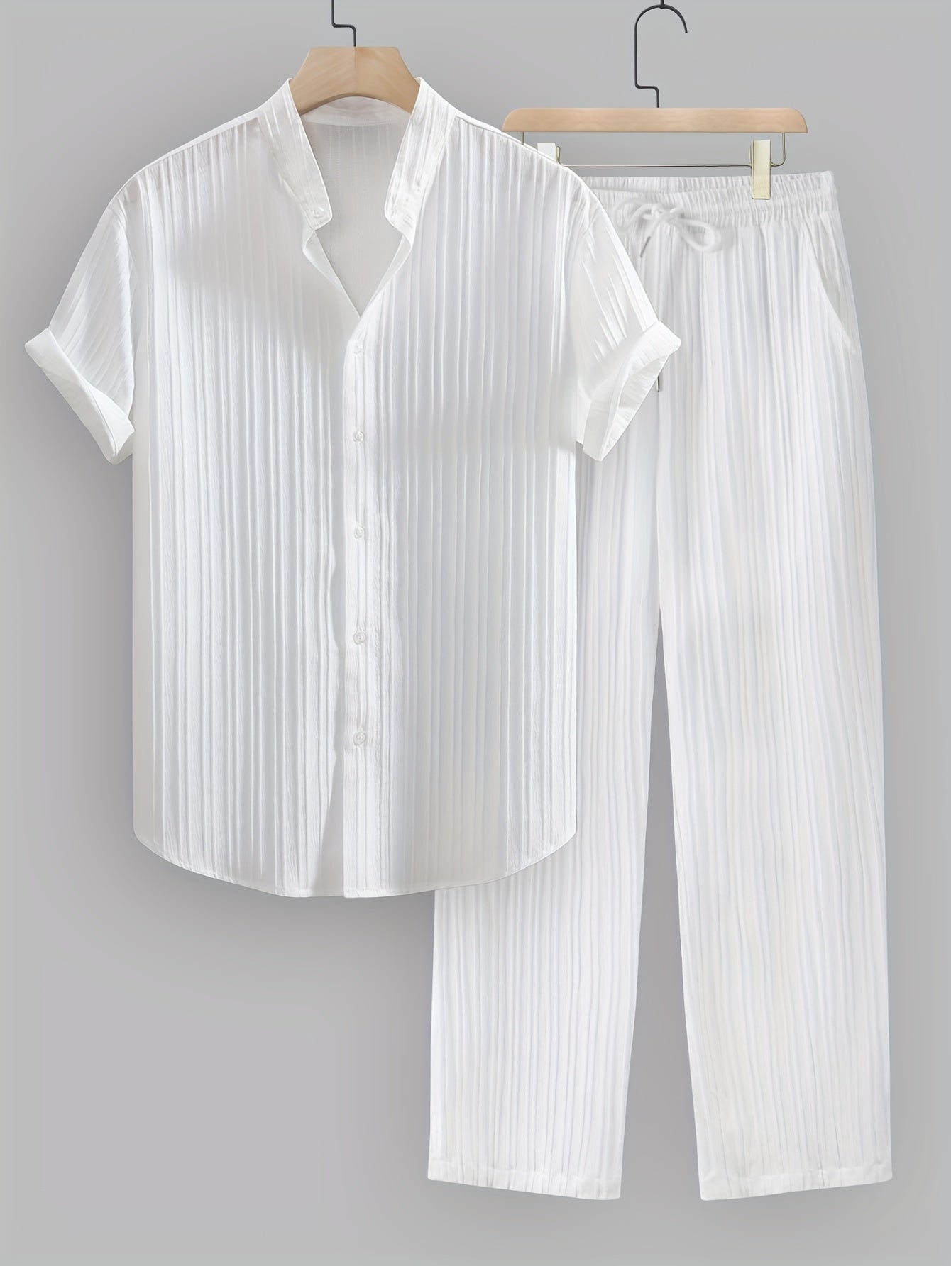 Men's summer solid color striped 2pcs set, casual and fashionable stand-up collar short-sleeved shirt, drawstring trousers, suitable for summer casual daily wear, beach vacation