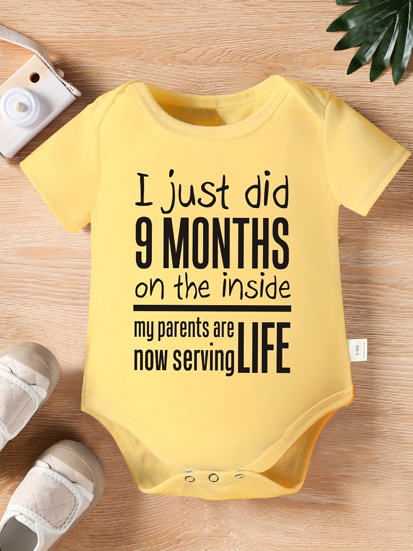 Baby Triangle Jumpsuit I Just Did 9 Months on The Inside My Parents Are Now Serving Life Letter Print Newborn Cute Short-Sleeved Romper Onesie, for Outdoor