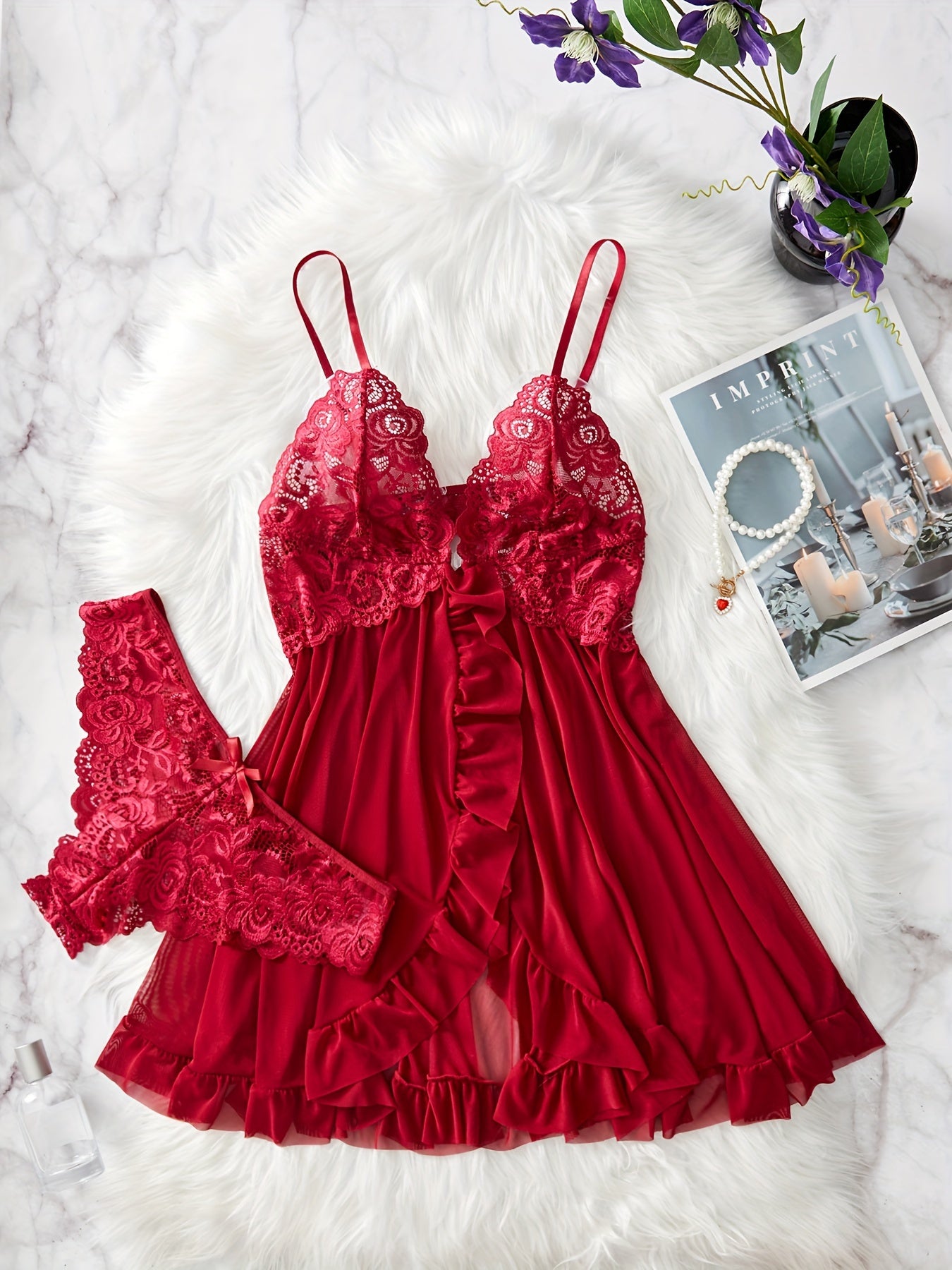 Women'S Sexy Lace-Trimmed Front Slit Camisole Set - Black & White Contrast Lace, Mid-Rise Briefs, No Padding, Light Support, Adult Novelty Sleepwear & Robe, Intimate Apparel, Elegant Nightwear, No Padding Design