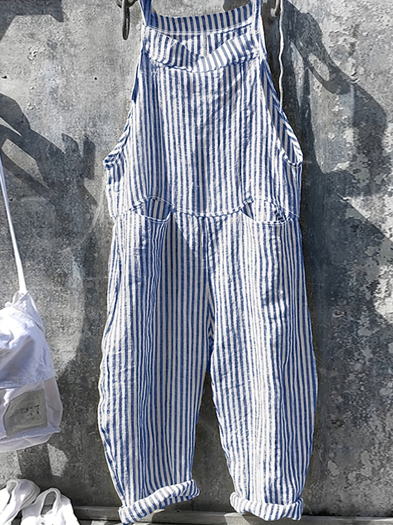 Plus Size Stripe Print Straight Leg Jumpsuit, Casual Pocket Sleeveless One Piece Jumpsuit, Women's Plus Size Clothing