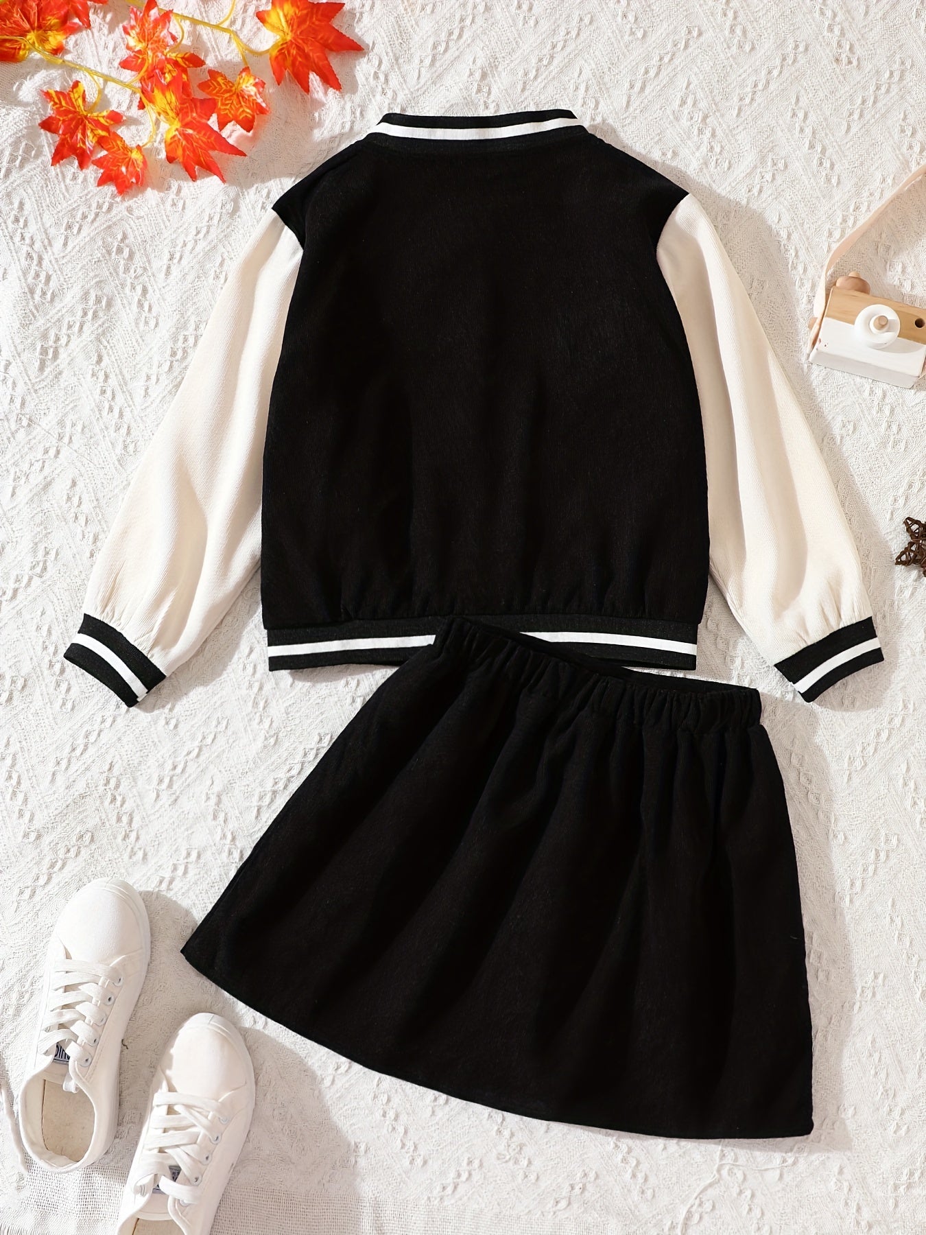 Girls 2pcs Long Sleeve Baseball Jacket Button Coat & Pleated Short Skirt Letter B Print Corduroy Preppy Casual Kids Outdoor Clothes For Spring And Autumn