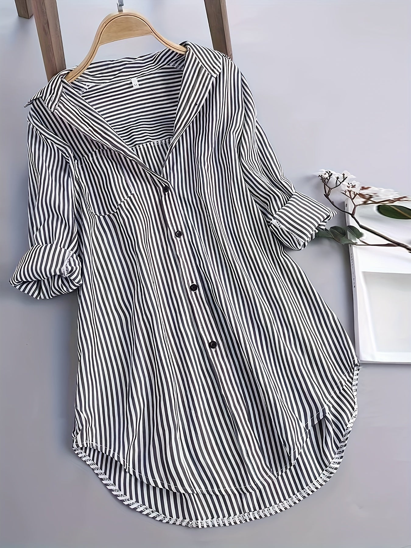 Plus Size - Women'S Plus Size Casual Striped Long Sleeve Shirt - Loose Fit Pointed Collar Button-Up Top with Vertical Stripes, Lightweight Non-Stretch Fabric for Spring Summer Fall, Versatile for Casual & Formal Wear, Seasonal Fashion, Classic Stripe Patt