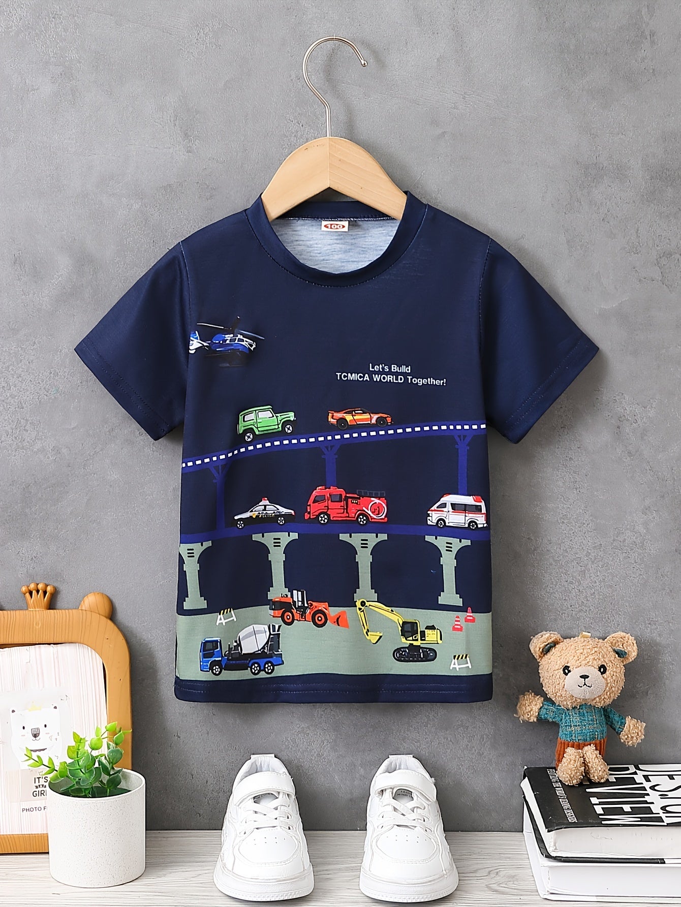 Boys' Summer T-Shirt with Cartoon Car Print - Soft Polyester & Spandex Blend, Casual Round Neck Tee for Youngsters, Leisure Style, Conventional Version, Xia