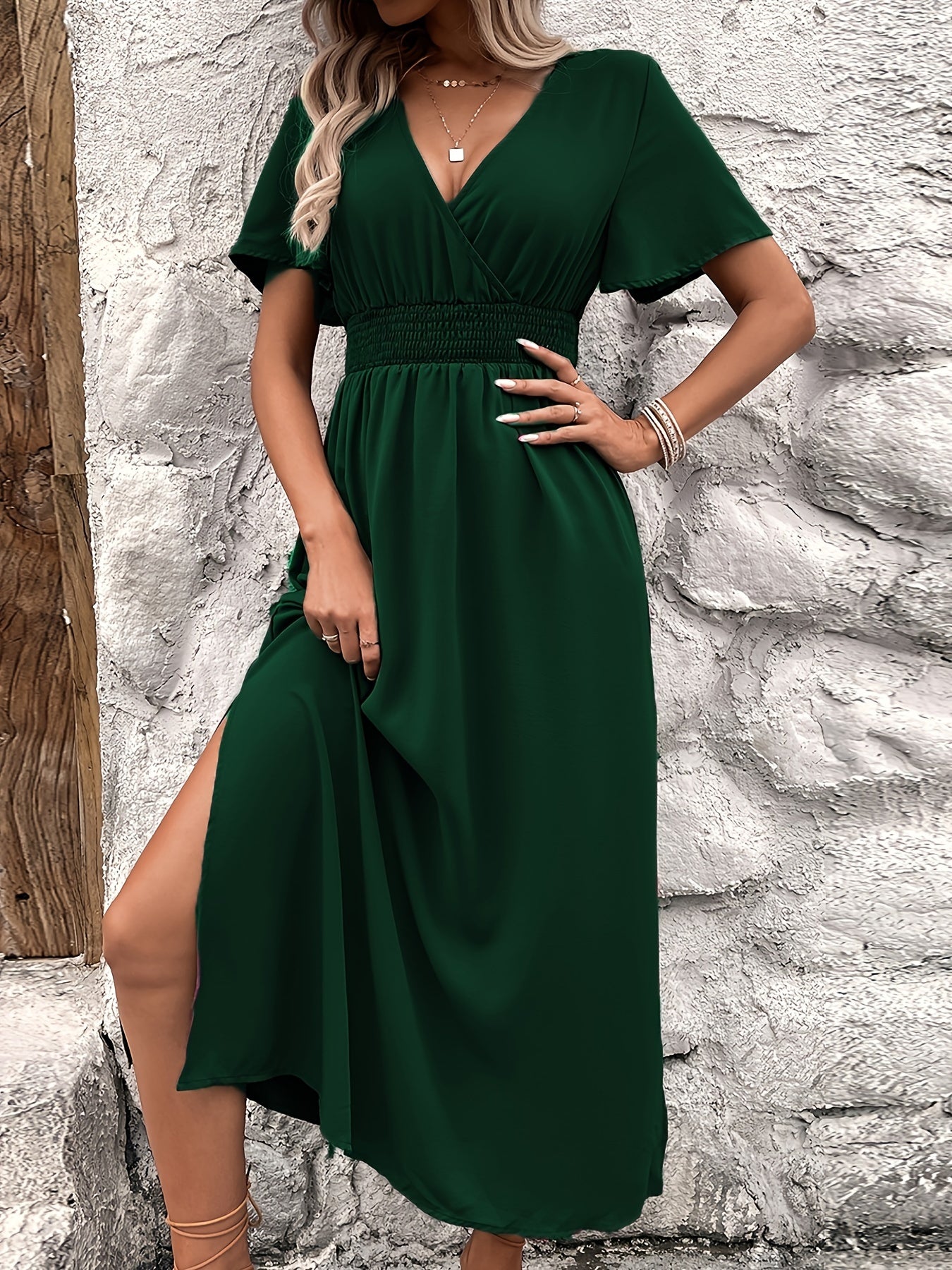 Plus Size Solid Shirred Cinched Waist Dress, Casual Surplice Neck Short Sleeve Slit Dress For Spring & Summer, Women's Plus Size Clothing