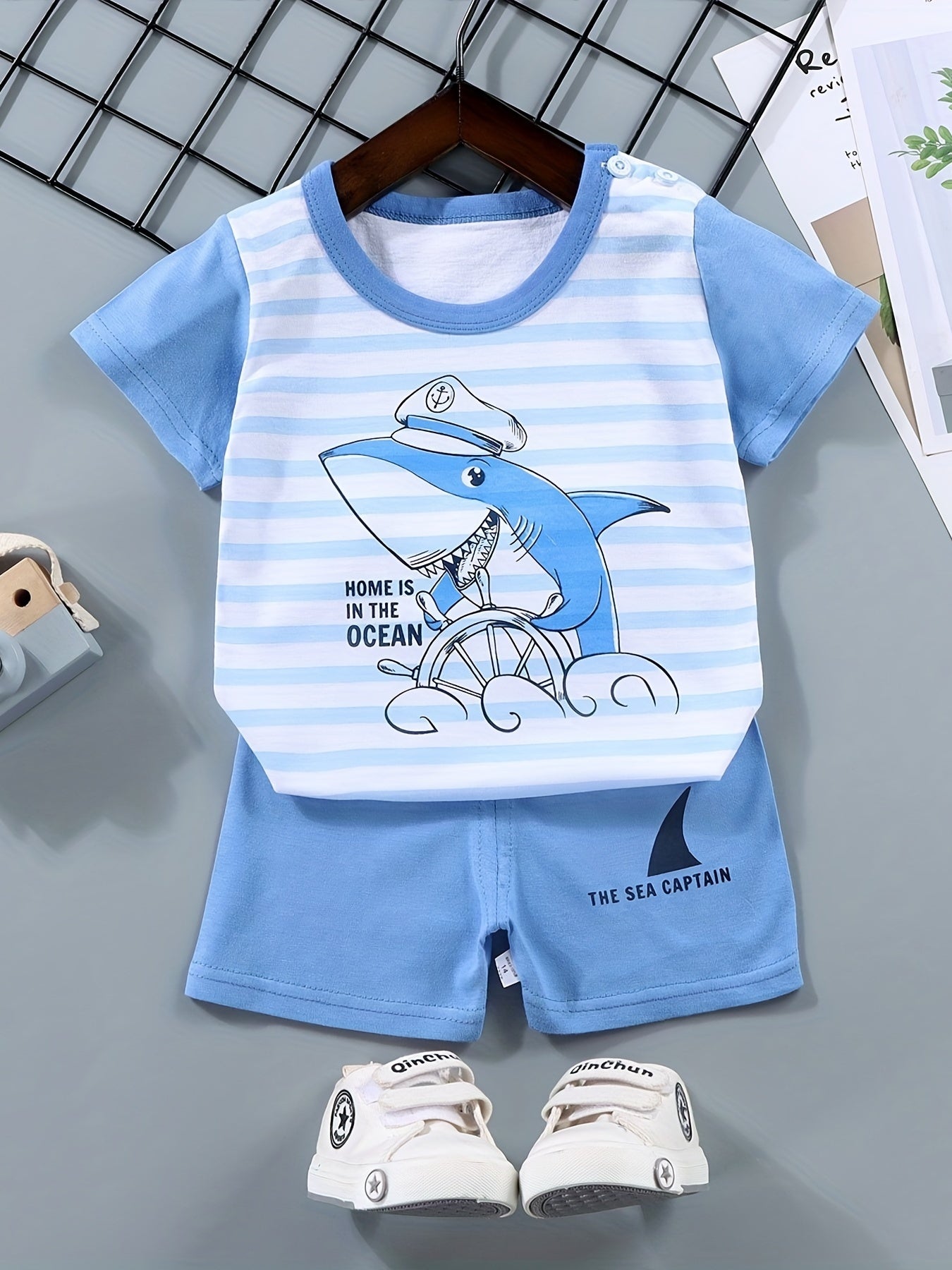 Old Boys' Short Sleeve Set, Pure T-Shirt, Lightweight and Cool Summer Children'S Clothing, Soft and Comfortable, 100% Pure, Striped Dinosaur Pattern, Casual Style, Regular Fit, Perfect for Outdoor
