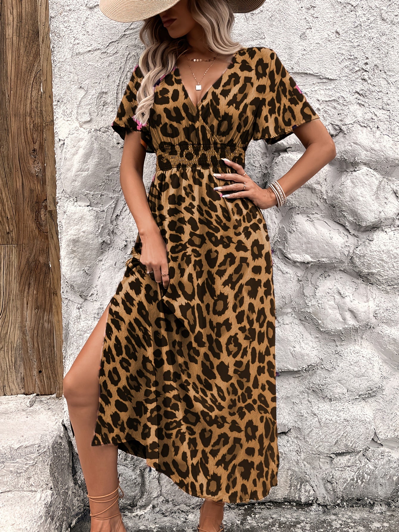Plus Size Solid Shirred Cinched Waist Dress, Casual Surplice Neck Short Sleeve Slit Dress For Spring & Summer, Women's Plus Size Clothing