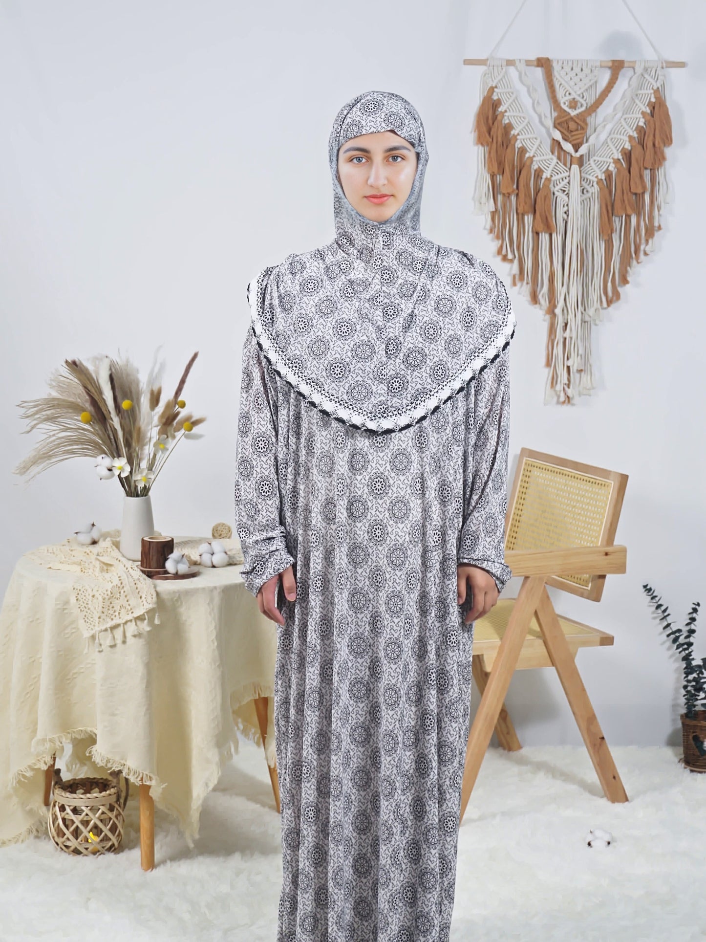 Floral Print Long Robe for Women, Comfortable Loose-Fit Prayer Dress, Ramadan Special, Polyester with Elastane, Machine Washable