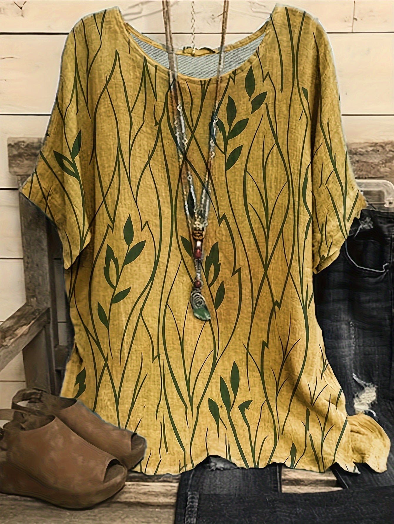 Plus Size Elegant T-shirt, Women's Plus Casual Floral Print Round Neck Half Sleeve Tee