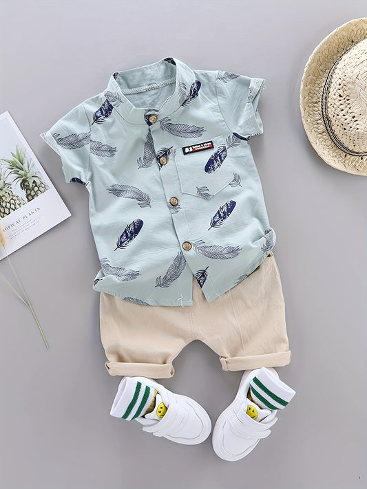 Youngsters' Summer Feather Print Short Sleeve Shirt & Shorts Set - Light Pink with Blue Feathers, Beige Shorts, White Sneakers with Green Stripes, Casual Playwear for Youngsters, Youngsters'S Summer Outfit, Perfect for Outdoor